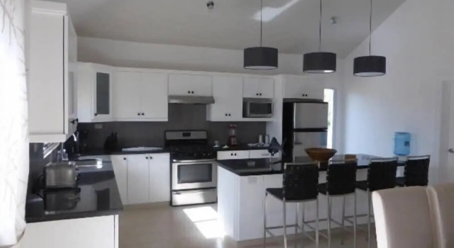 Вилла Exquisite Taste Awaits you With This Custom Styled Villa