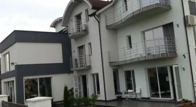 Vila Privilege Felix, Rezervovat Hotel Hotely v Bihor s parkováním, Parkování