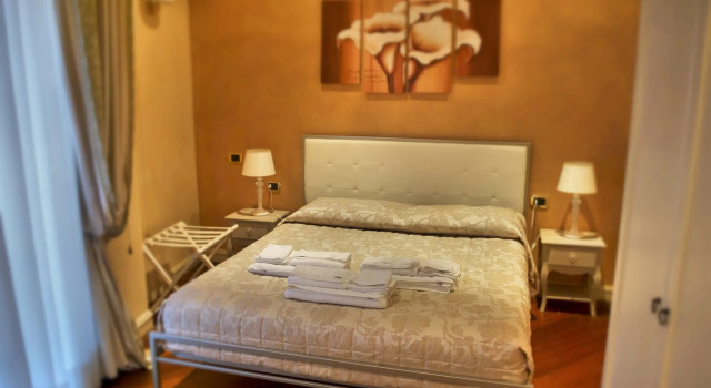 Made in Rome B&B, Забронировать Отель «постель и завтрак» Отели Рима с завтраком, рядом с Золотой дом Нерона, Завтраки