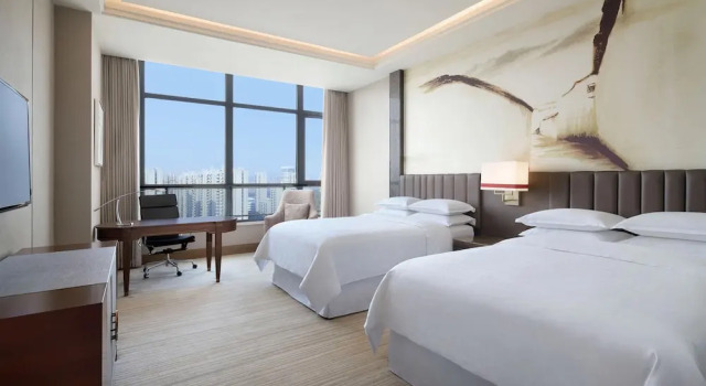 Четырёхместный номер Executive Sheraton Chuzhou Hotel