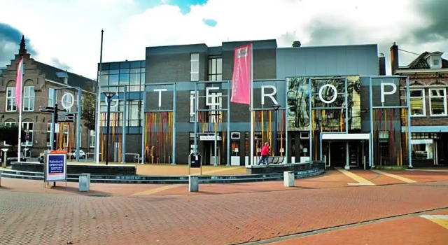 Hotel De Reisiger, Rezerwuj Hotel Meppel Drenthe, w pobliżu Meppel Station