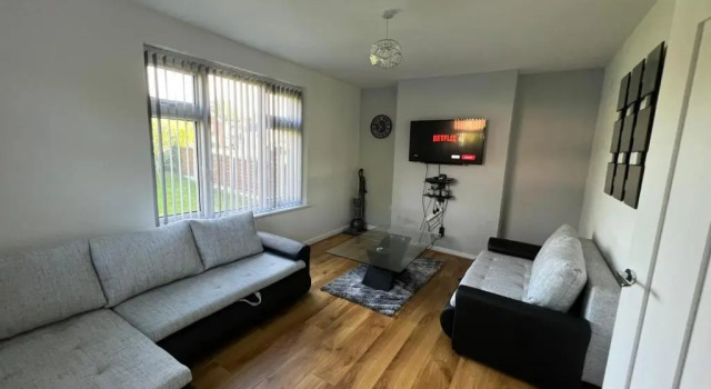 Cosy home near NEC, BHX Bullring & Solihull, Varaa Hotelli Birmingham West Midlands