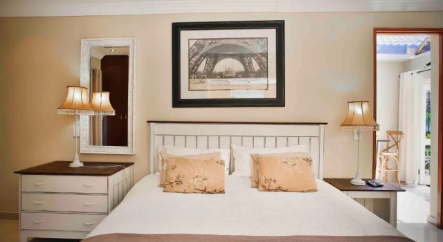 Suite 1 quarto Accommodation @ Van's