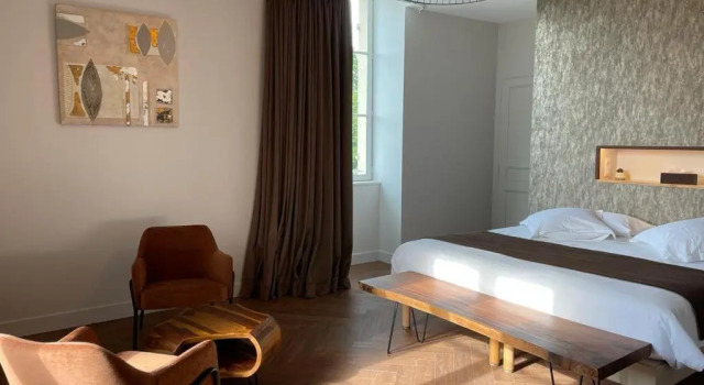 Номер Deluxe Hôtel & Restaurant - Le Manoir des Cèdres - piscine extérieure et climatisation