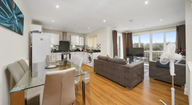 London Heathrow Living Serviced Apartments - Apt 6, Varaa Huoneisto Asunnot kohteessa Merseyside, Huoneisto