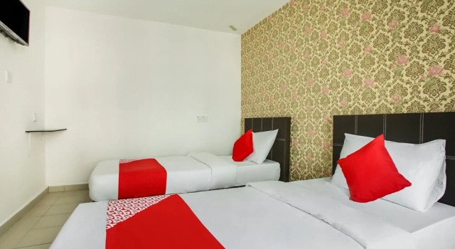 Ms Nyonya Hotel by OYO Rooms