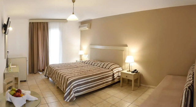 Трёхместный номер Standard с видом на сад Koni Village Hotel