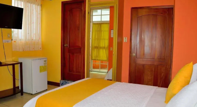 Hotel Carliza, Boek Hotel Puerto Ayora 