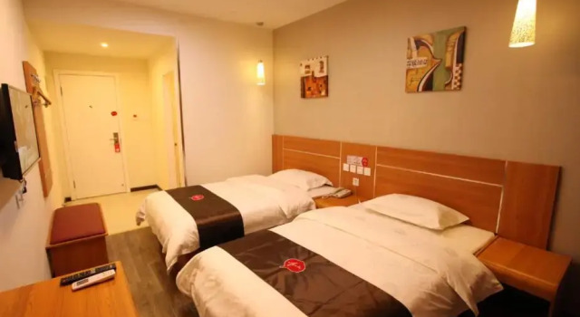 Thank Inn Chain Hotel Hebei Shijiazhuang Gaoyi Town West Fengzhong Road, Book Hotel Shijiazhuang Hebei