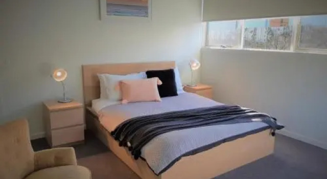 Port Central No 4, Book Hotel  