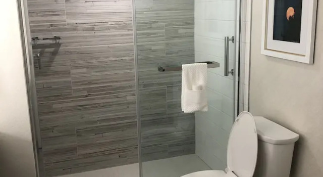 Двухместный полулюкс Fenwick Shores, Tapestry Collection by Hilton
