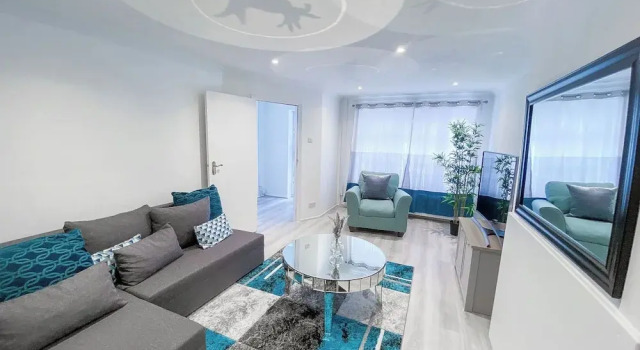 3br-sleeps5-parking-neartrainstation, Buchen Sie Ferienhaus London Großraum London