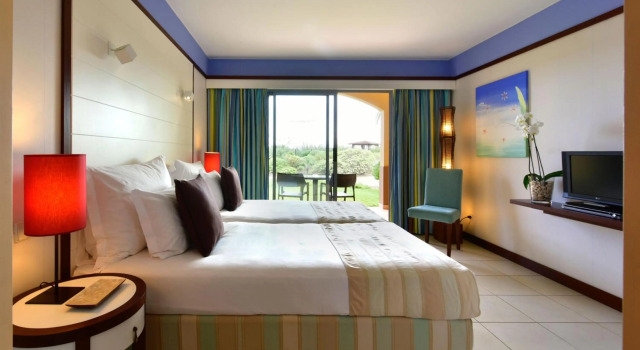 Pestana Porto Santo Premium All Inclusive Beach & SPA Resort, Забронировать Курортный отель Курортные отели Порту-Санту, рядом с Пляж о. Порто Санто, Курортный отель