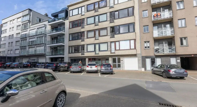 Spacious Studio Near Seafront, Prenota Hotel Hotel a Flanders con parcheggio, Parcheggio