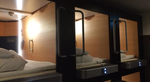 Мужская капсула Sauna & Capsule Hotel Rumor Plaza