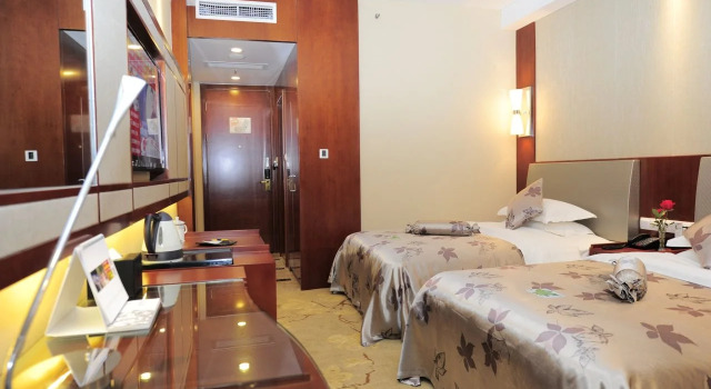 Universal House Hotel, Book Hotel Hoteller i Nanchong med parkering, Parkering
