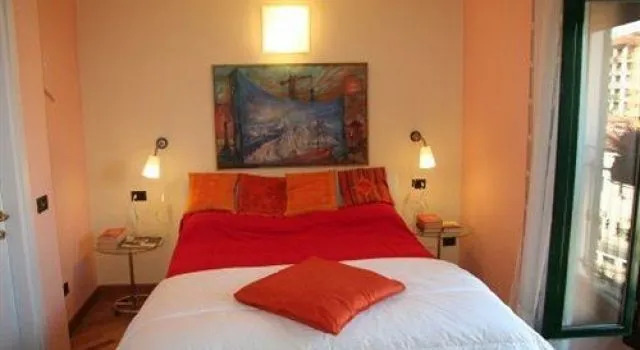 Ripa Del Naviglio B&B, Забронировать Отель Отели Навильи с парковкой, Парковка