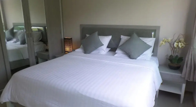 Апартаменты Пентхаус c 1 комнатой с балконом Westbury Residence