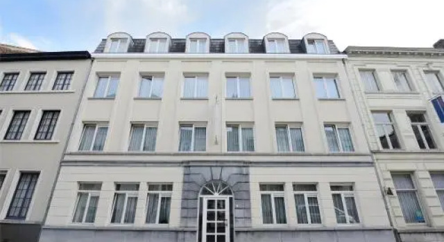 House 22 longstay, Забронировать Отель Отели Leiestreek с бассейном, Бассейн