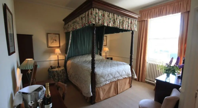 Номер Comfort Worsley Arms Hotel