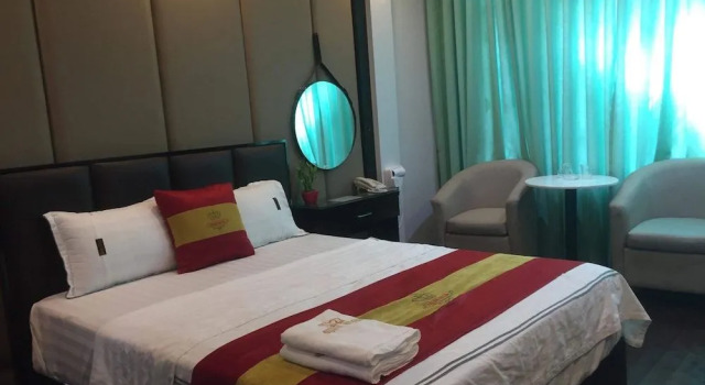 Queen Le Dai Hanh Hotel