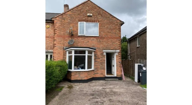 CIean and cozy quiet 3 bedroom house close to NEC and Heartland Hospital best for contractors or families, Varaa Hotelli Birmingham West Midlands