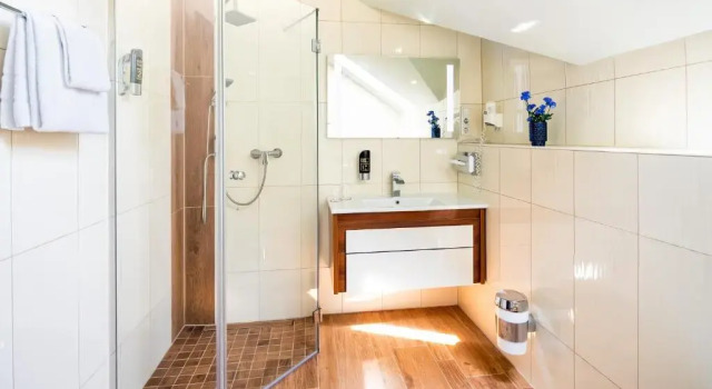 Трёхместный номер Standard Kristallhotel Fettehenne