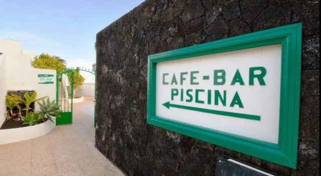 Budda house Puerto del carmen., Забронировать Отель Отели Канарских островов с бассейном, Бассейн