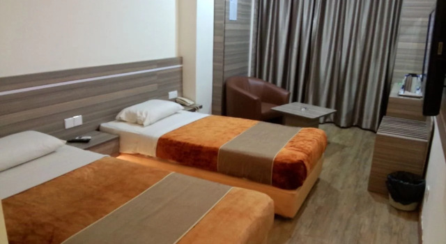 Holiday Hotel