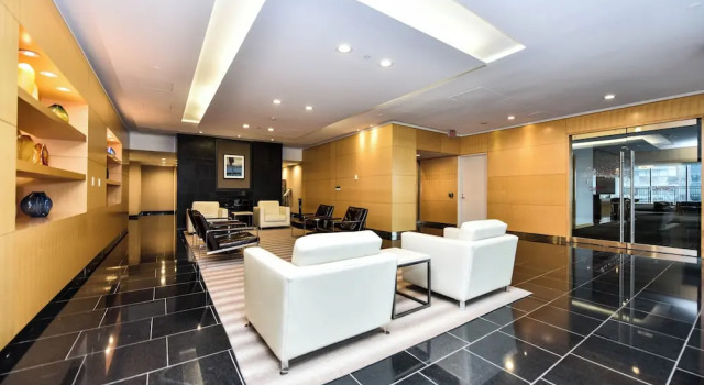 Diamond Collection- 2 & 3 Bedroom Suites, Забронировать Отель Торонто Greater Toronto Area, рядом с Театр Принцесса Уэльса