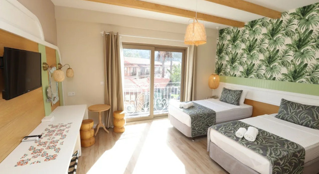 Dolphin Park Hotel