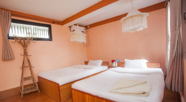 Двухместный номер Standard с балконом Chitwan Tiger Camp