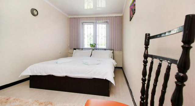 Cozy, clean apartment in Almaly district, Prenota Appartamento Almaty Kazakistan