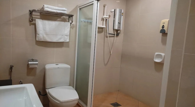 Номер Deluxe Hotel DNew 1 KK Sabah
