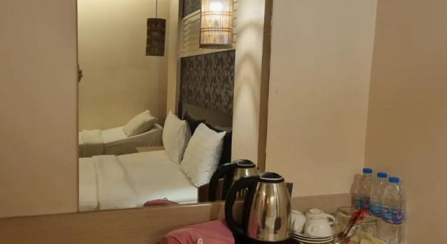 Трёхместный номер Standard Cozi Inn Hotel, Bangkok