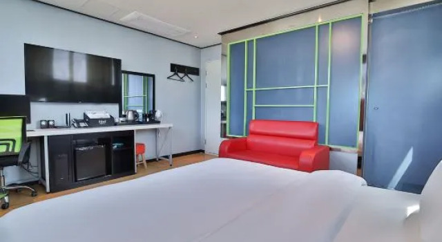 Номер Deluxe Nampo Hermes Hotel