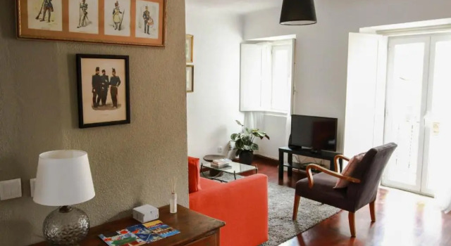 Апартаменты Cozy and Spacious apartment in Graça, Lisbon