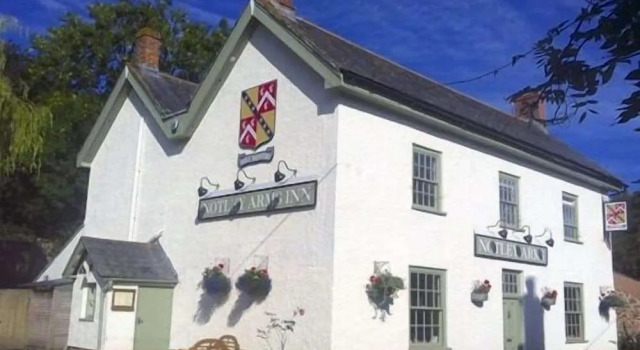The Notley Arms Inn, Boek Pension Gastenverblijven in Devon, Pension