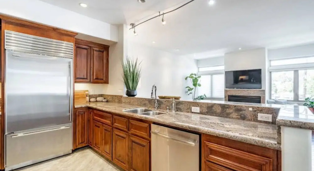Your Home in San Diego - Two-car Garage, Забронировать Дом для отпуска Сан-Диего San Diego Metropolitan Area, рядом с Scripps Coastal Medical Center