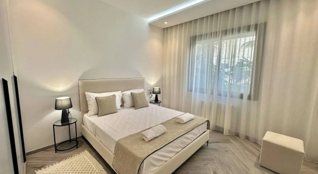 Apollon Appartement S1, Lac 2
