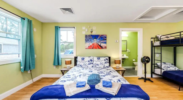 Номер Standard HI Hyannis Hostel
