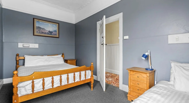 Трёхместный номер Standard Empire Hotel Queenstown