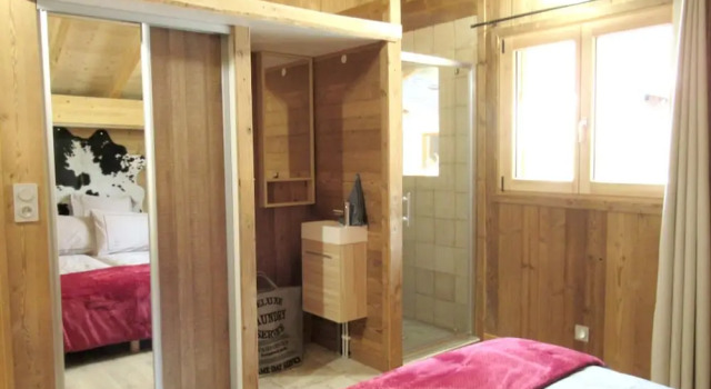 Chalet With 4 Bedrooms in Le Biot, With Wonderful Mountain View, Furnished Garden and Wifi - 10 km From the Slopes, Забронировать Шале Виллы Овернь-Рона-Альпы, Вилла