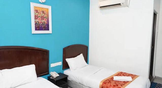 Трёхместный номер Standard Hotel Shri Putiri