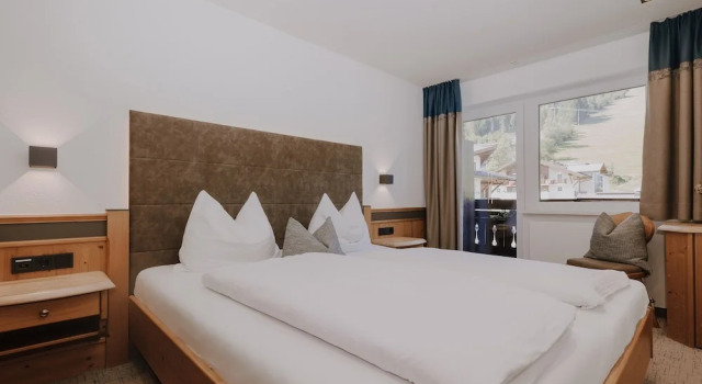 Двухместный номер Economy с балконом B&B Hotel Die Bergquelle