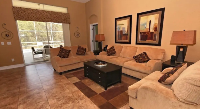 1720 Northampton Drive 4 Bedrooms, 3 Bathrooms, Забронировать Отель Отели Давенпорт с парковкой, Парковка