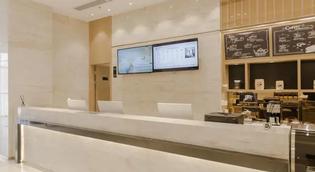 City Comfort Inn Foshan Longshan Passenger Terminal, Boek Hotel Hotels in Guangdong met parkeren, Parkeren