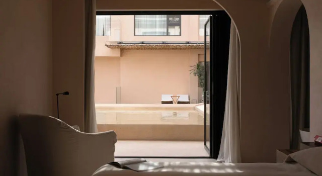 Двухместный номер Standard с балконом Dali Shuanglang Luna Seaview Hotel