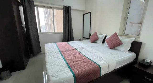 Номер Deluxe Pinakii Comfort Stay Malad - Near Nesco & Oberoi Mall