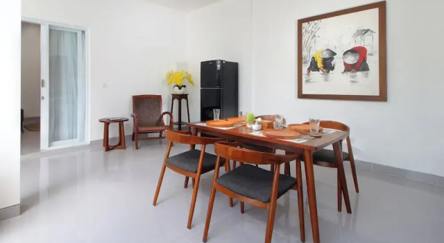 Bougainvillea Villa Seminyak by Parigata, Забронировать Вилла Отели провинции Бали с завтраком, Завтраки